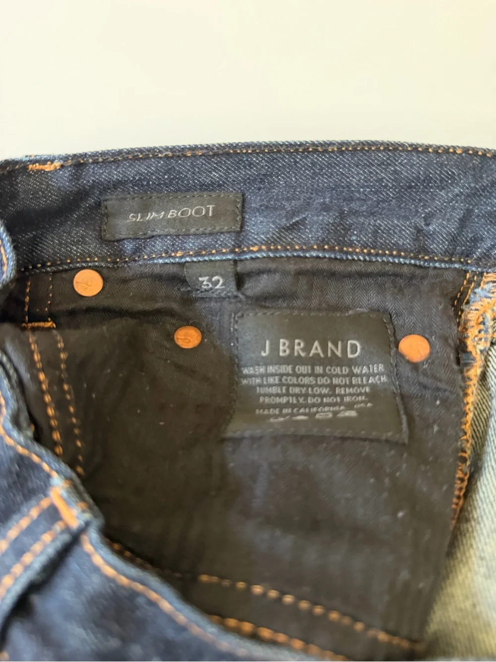 Classic Men's Dark Blue Straight-Leg Jeans